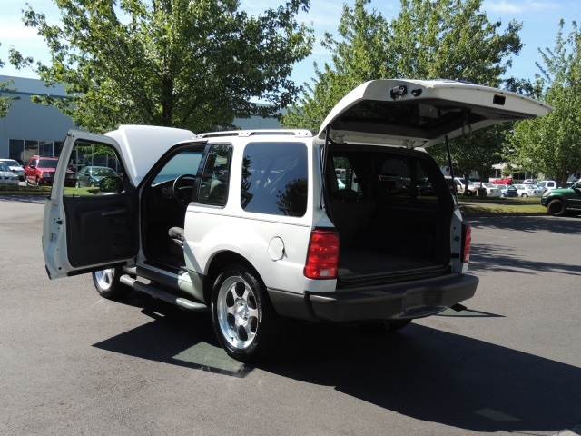 2001 Ford Explorer Sport 2DR / 4X4 / 6Cyl / ONLY 89K MILES   - Photo 27 - Portland, OR 97217