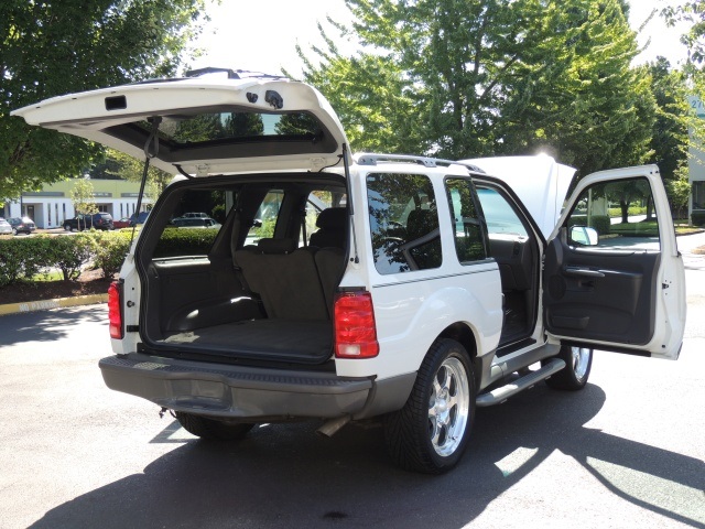 2001 Ford Explorer Sport 2DR / 4X4 / 6Cyl / ONLY 89K MILES   - Photo 28 - Portland, OR 97217