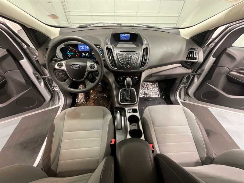 2013 Ford Escape SE Sport Utility AWD / 2.0L 4Cyl EcoBoost / AWD   - Photo 14 - Gladstone, OR 97027