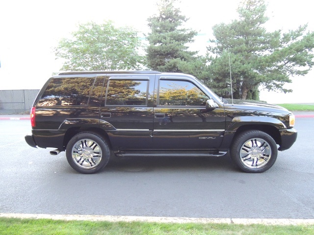 1999 GMC Yukon Denali/Sport Utility/4X4/Leather/ DVD Player   - Photo 4 - Portland, OR 97217