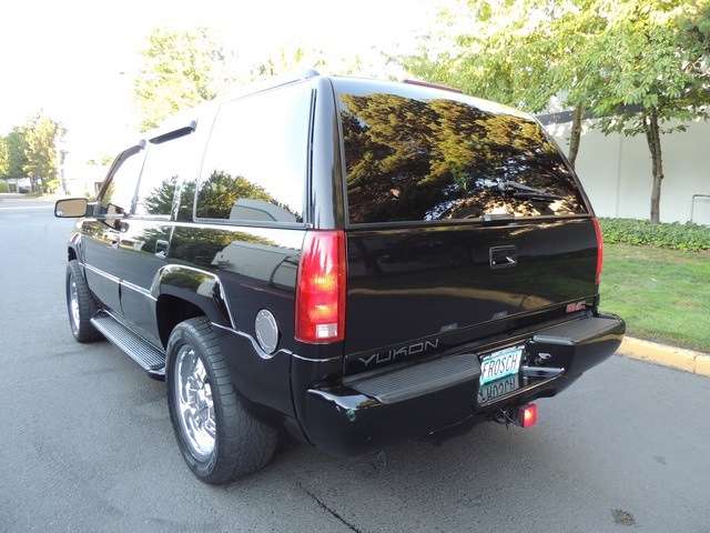 1999 GMC Yukon Denali/Sport Utility/4X4/Leather/ DVD Player   - Photo 9 - Portland, OR 97217