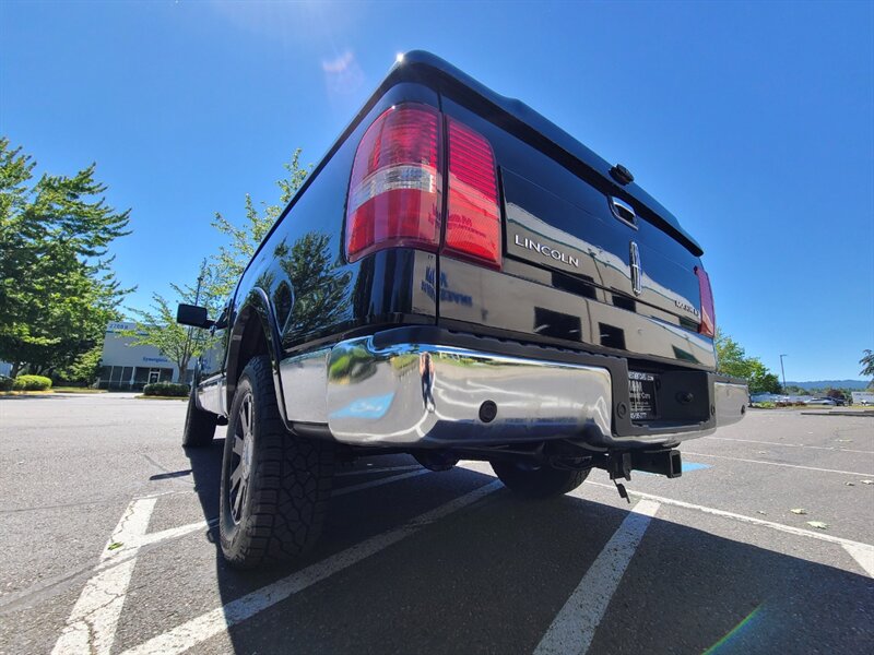 2006 Lincoln Mark LT / 4X4 / Crew Cab / Sun Roof / Leather / Loaded  / Parking Sensors / Tonneau Bed Cover / Fully Loaded - Photo 11 - Portland, OR 97217