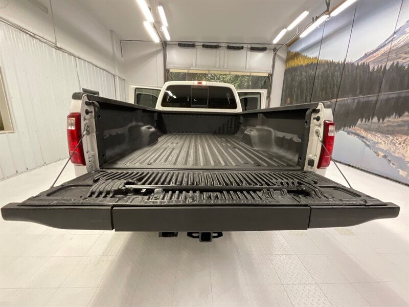 2014 Ford F-350 Lariat ULTIMATE PKG 4X4 / 6.7L DIESEL / LIFTED  /LOCAL OREGON TRUCK / RUST FREE / LIFTED w. BRAND NEW 35 " MUD TIRES & 18 " FUEL WHEELS / Leather & Sunroof / SHARP!! - Photo 20 - Gladstone, OR 97027