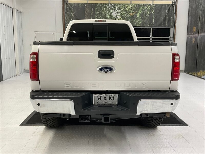 2014 Ford F-350 Lariat ULTIMATE PKG 4X4 / 6.7L DIESEL / LIFTED  /LOCAL OREGON TRUCK / RUST FREE / LIFTED w. BRAND NEW 35 " MUD TIRES & 18 " FUEL WHEELS / Leather & Sunroof / SHARP!! - Photo 6 - Gladstone, OR 97027