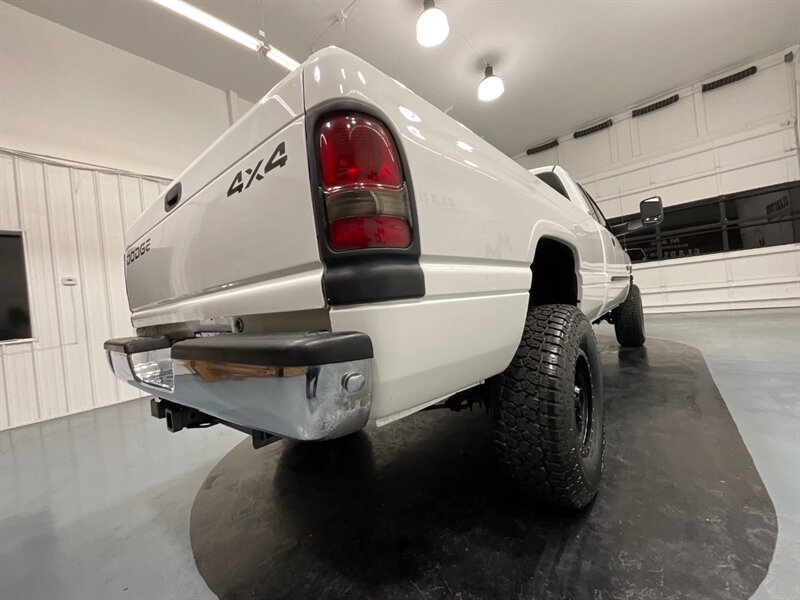 2001 Dodge Ram 2500 SLT 4X4 / 5.9L Cummins Diesel / NEW WHEELS TIRES  / NEW FRONT END / ZERO RUST - Photo 54 - Gladstone, OR 97027