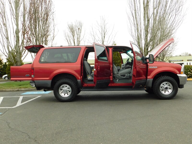 2002 Ford Excursion XLT 4X4 7.3L DIESEL / Leather / 10-Passenger SUV   - Photo 30 - Portland, OR 97217