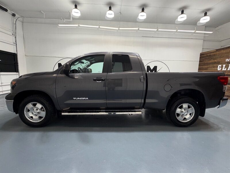 2013 Toyota Tundra Grade Double Cab 4X4 4.6L V8 / 137K MILES / LOCAL TRUCK w. ZERO RUST - Photo 3 - Gladstone, OR 97027