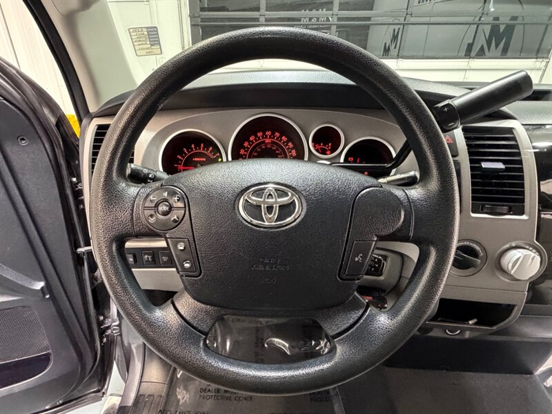 2013 Toyota Tundra Grade Double Cab 4X4 4.6L V8 / 137K MILES / LOCAL TRUCK w. ZERO RUST - Photo 16 - Gladstone, OR 97027