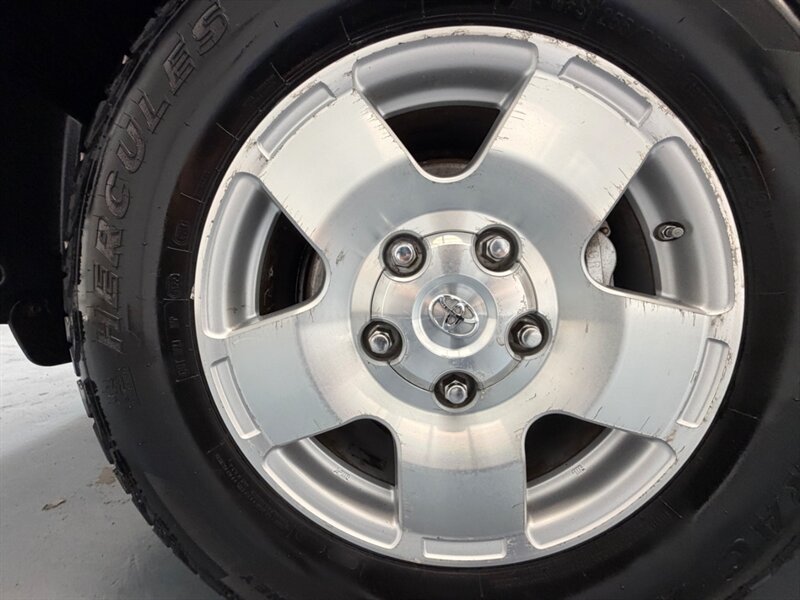 2013 Toyota Tundra Grade Double Cab 4X4 4.6L V8 / 137K MILES / LOCAL TRUCK w. ZERO RUST - Photo 46 - Gladstone, OR 97027