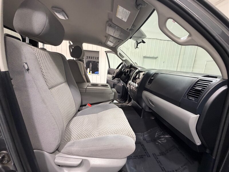 2013 Toyota Tundra Grade Double Cab 4X4 4.6L V8 / 137K MILES / LOCAL TRUCK w. ZERO RUST - Photo 15 - Gladstone, OR 97027