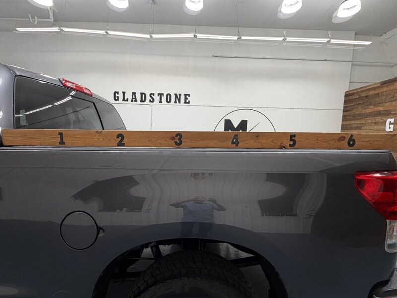 2013 Toyota Tundra Grade Double Cab 4X4 4.6L V8 / 137K MILES / LOCAL TRUCK w. ZERO RUST - Photo 9 - Gladstone, OR 97027
