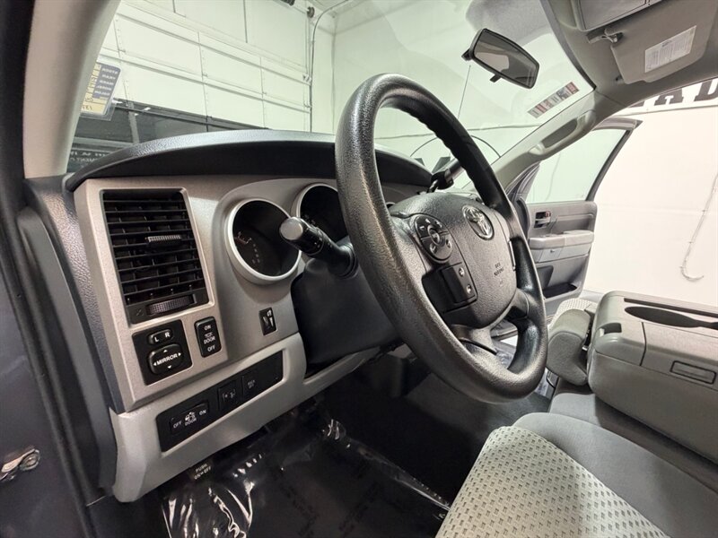 2013 Toyota Tundra Grade Double Cab 4X4 4.6L V8 / 137K MILES / LOCAL TRUCK w. ZERO RUST - Photo 36 - Gladstone, OR 97027