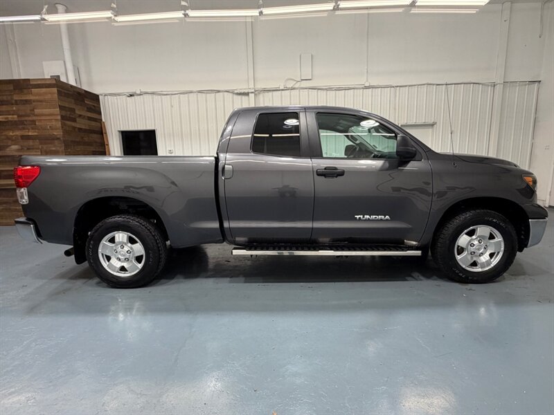 2013 Toyota Tundra Grade Double Cab 4X4 4.6L V8 / 137K MILES / LOCAL TRUCK w. ZERO RUST - Photo 4 - Gladstone, OR 97027