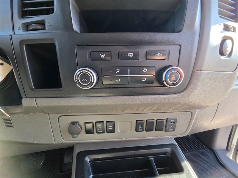 2018 Nissan NV 3500 HD 1-TON V8 5.6L CARGO VAN NEW TIRES 1-OWNER / HEAVY DUTY / SHELVING-DRAWER SYSTEM / LADDER RACK - Photo 37 - Portland, OR 97217