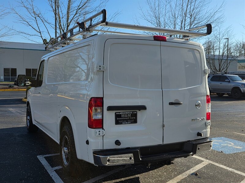 2018 Nissan NV 3500 HD 1-TON V8 5.6L CARGO VAN NEW TIRES 1-OWNER / HEAVY DUTY / SHELVING-DRAWER SYSTEM / LADDER RACK - Photo 7 - Portland, OR 97217