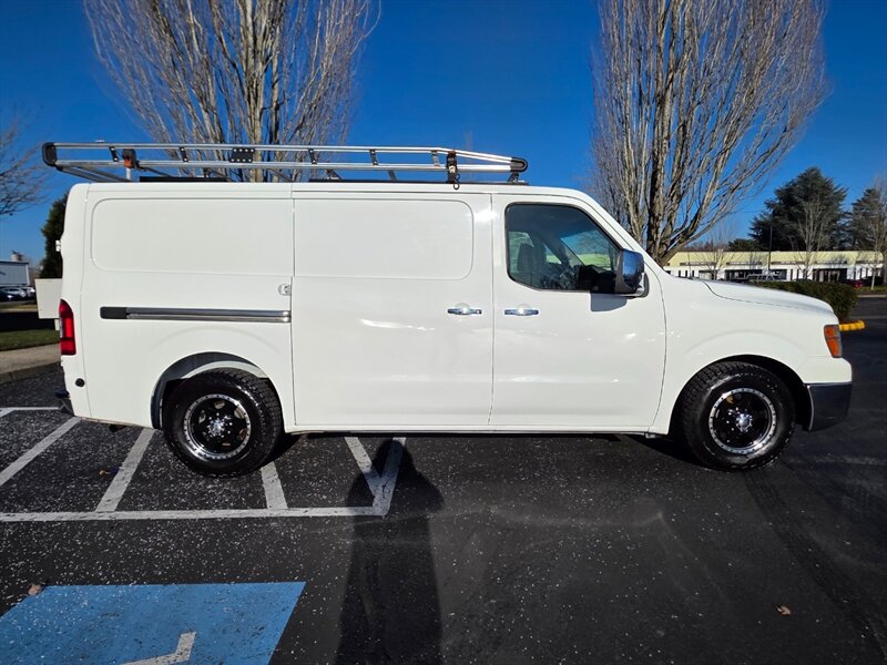 2018 Nissan NV 3500 HD 1-TON V8 5.6L CARGO VAN NEW TIRES 1-OWNER / HEAVY DUTY / SHELVING-DRAWER SYSTEM / LADDER RACK - Photo 4 - Portland, OR 97217