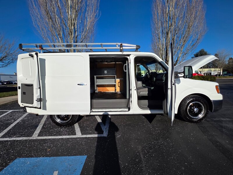 2018 Nissan NV 3500 HD 1-TON V8 5.6L CARGO VAN NEW TIRES 1-OWNER / HEAVY DUTY / SHELVING-DRAWER SYSTEM / LADDER RACK - Photo 24 - Portland, OR 97217
