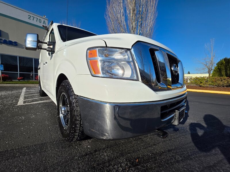 2018 Nissan NV 3500 HD 1-TON V8 5.6L CARGO VAN NEW TIRES 1-OWNER / HEAVY DUTY / SHELVING-DRAWER SYSTEM / LADDER RACK - Photo 10 - Portland, OR 97217