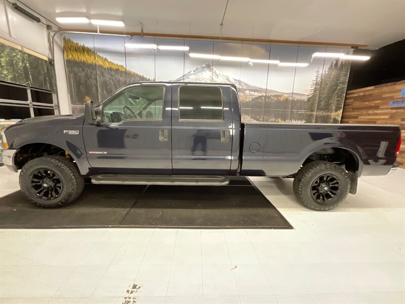 2000 Ford F-350 XLT 4X4 / 7.3L DIESEL / 6-SPEED / LIFTED  / LEVELED w. NEW WHEELS & TIRES / 153,000 MILES - Photo 3 - Gladstone, OR 97027