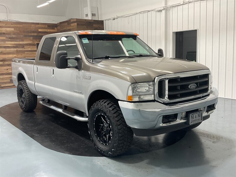 2001 Ford F-250 Lariat Platinum Crew Cab 4X4 / 7.3L DIESEL / LOCAL  / NEW WHEELS & TIRES / Leather & Heated Seats / RUST FREE / 151,000 MILES - Photo 2 - Gladstone, OR 97027