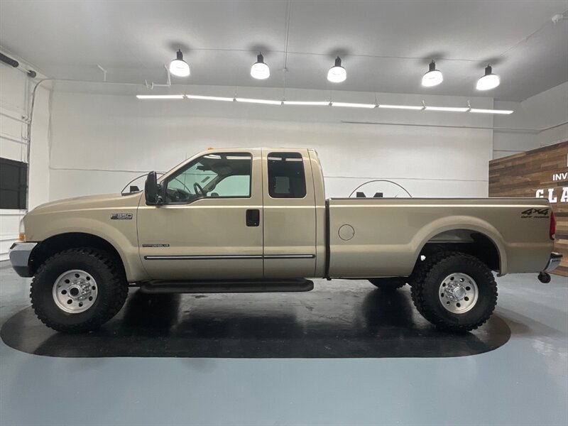 2000 Ford F-350 Super Duty XLT 4X4 7.3L DIESEL / 6 SPEED MANUAL / RUST FREE  / NEW 35 " MUD TIRES / LOCAL - Photo 3 - Gladstone, OR 97027