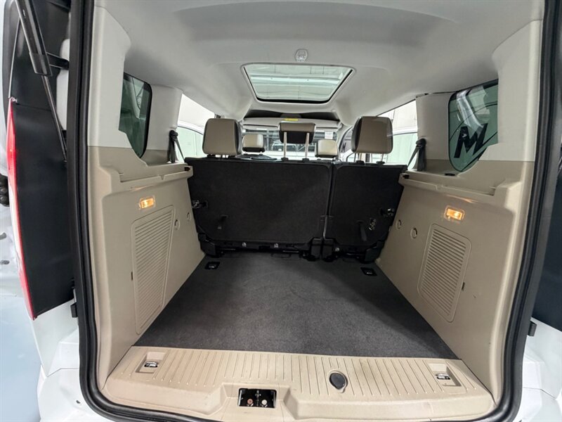 2015 Ford Transit Connect XLT Minivan Leather Heated Seats /4Cyl / 56K MILES /Towing pkg / Panoramic Rood - Photo 11 - Gladstone, OR 97027