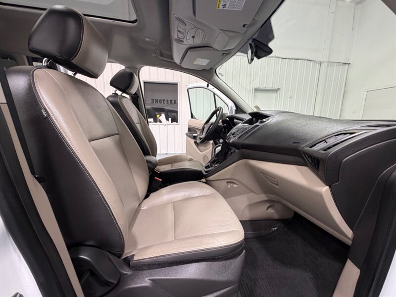 2015 Ford Transit Connect XLT Minivan Leather Heated Seats /4Cyl / 56K MILES /Towing pkg / Panoramic Rood - Photo 13 - Gladstone, OR 97027