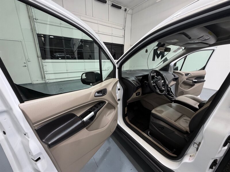 2015 Ford Transit Connect XLT Minivan Leather Heated Seats /4Cyl / 56K MILES /Towing pkg / Panoramic Rood - Photo 32 - Gladstone, OR 97027