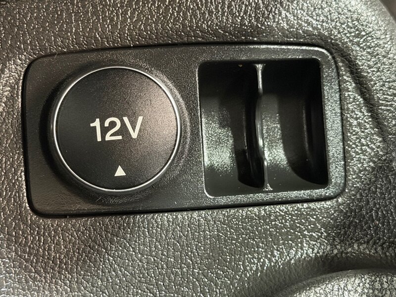 2015 Ford Transit Connect XLT Minivan Leather Heated Seats /4Cyl / 56K MILES /Towing pkg / Panoramic Rood - Photo 39 - Gladstone, OR 97027