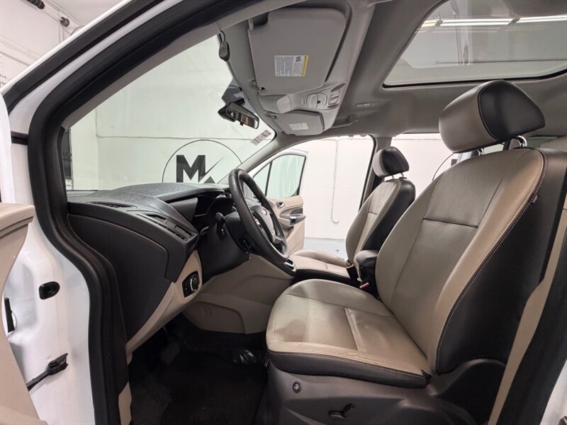 2015 Ford Transit Connect XLT Minivan Leather Heated Seats /4Cyl / 56K MILES /Towing pkg / Panoramic Rood - Photo 9 - Gladstone, OR 97027