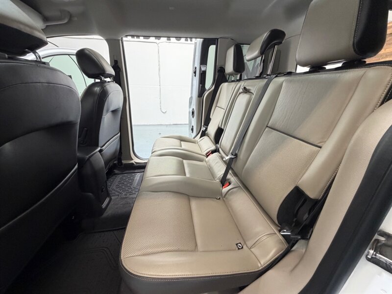 2015 Ford Transit Connect XLT Minivan Leather Heated Seats /4Cyl / 56K MILES /Towing pkg / Panoramic Rood - Photo 10 - Gladstone, OR 97027