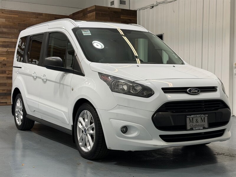 2015 Ford Transit Connect XLT Minivan Leather Heated Seats /4Cyl / 56K MILES /Towing pkg / Panoramic Rood - Photo 2 - Gladstone, OR 97027