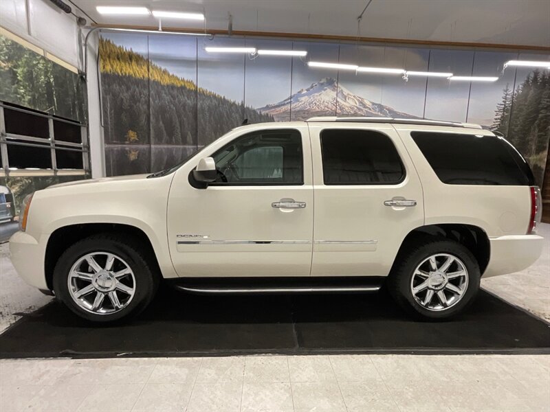 2011 GMC Yukon Denali AWD / 6.2L V8 / 3RD ROW / 1-OWNER  / Leather & Heated Seats - Photo 3 - Gladstone, OR 97027