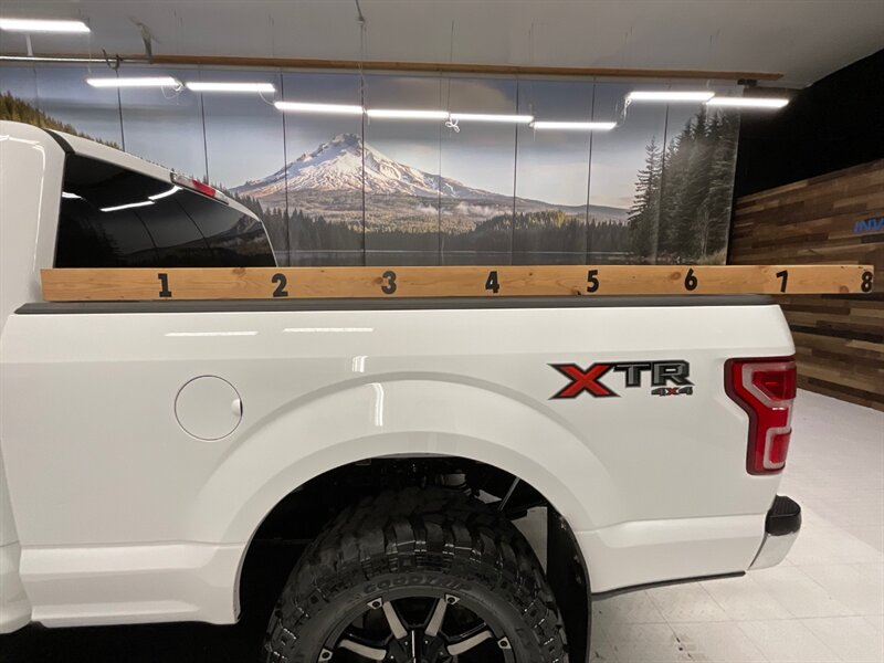 2018 Ford F-150 XLT Crew Cab 4X4 / 5.0L V8 / NEW LIFT WHEELS TIRES  / BRAND NEW 35 " MUD TIRES & 20 " FUEL WHEELS / 85,000 MILES - Photo 24 - Gladstone, OR 97027