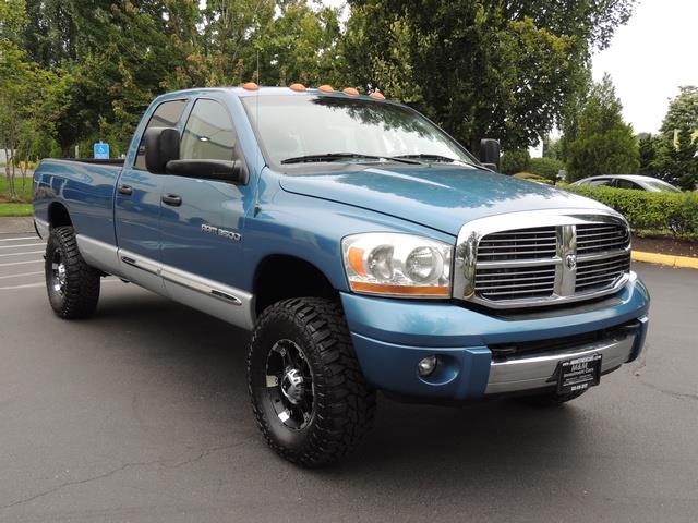 2006 Dodge Ram 3500 Laramie / 4X4 / 5.9L DIESEL / 6-SPEED / LIFTED   - Photo 2 - Portland, OR 97217