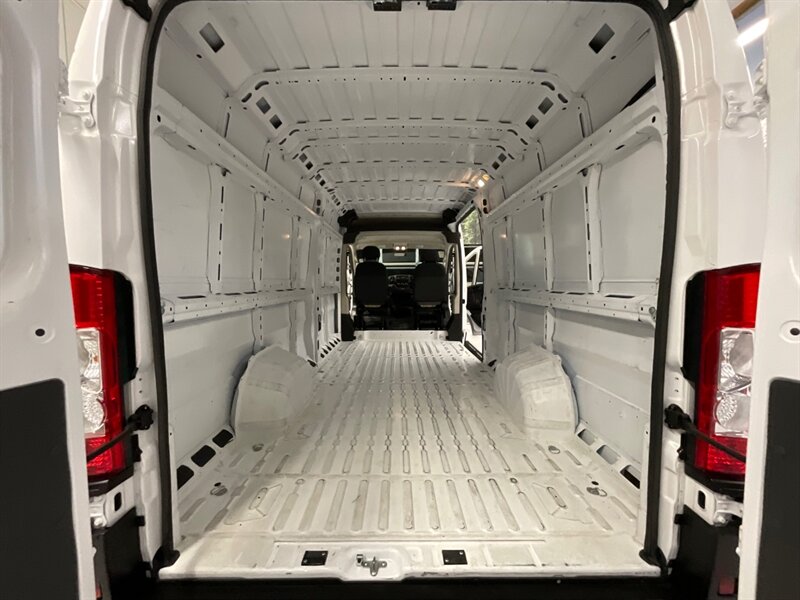 2021 RAM ProMaster 3500 159 WB CARGO VAN /HIGHROOF EXTENDED /15K MILE  / Backup Camera - Photo 10 - Gladstone, OR 97027