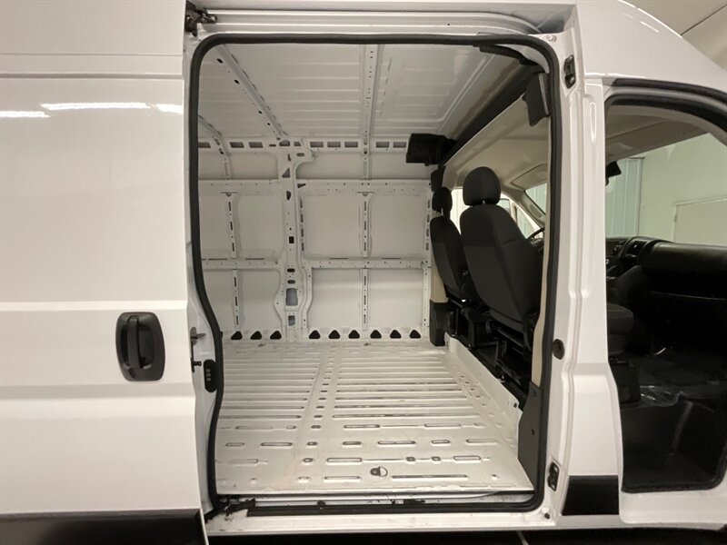 2021 RAM ProMaster 3500 159 WB CARGO VAN /HIGHROOF EXTENDED /15K MILE  / Backup Camera - Photo 13 - Gladstone, OR 97027