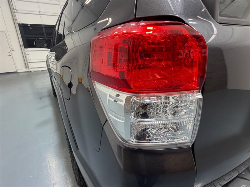 2013 Toyota 4Runner SR5 Premium 4X4 3RD ROW SEAT Leather Sunroof /Navigation & Backup Camera /BRAND NEW TIRES/ ZERO RUST - Photo 29 - Gladstone, OR 97027