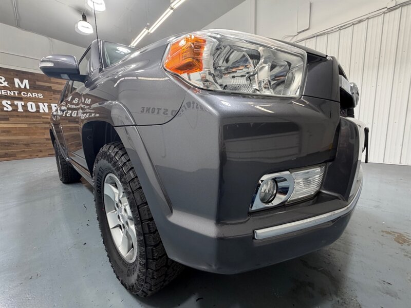 2013 Toyota 4Runner SR5 Premium 4X4 3RD ROW SEAT Leather Sunroof /Navigation & Backup Camera /BRAND NEW TIRES/ ZERO RUST - Photo 54 - Gladstone, OR 97027