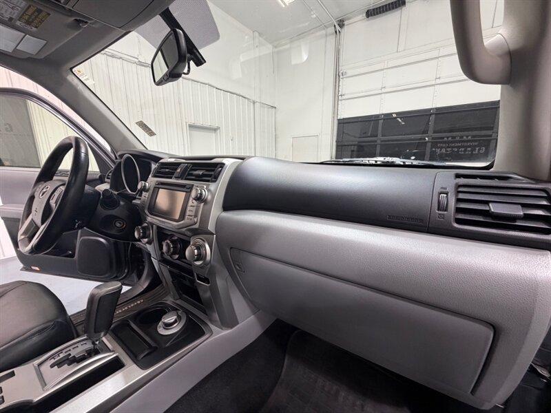2013 Toyota 4Runner SR5 Premium 4X4 3RD ROW SEAT Leather Sunroof /Navigation & Backup Camera /BRAND NEW TIRES/ ZERO RUST - Photo 42 - Gladstone, OR 97027