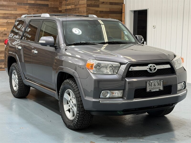 2013 Toyota 4Runner SR5 Premium 4X4 3RD ROW SEAT Leather Sunroof /Navigation & Backup Camera /BRAND NEW TIRES/ ZERO RUST - Photo 2 - Gladstone, OR 97027