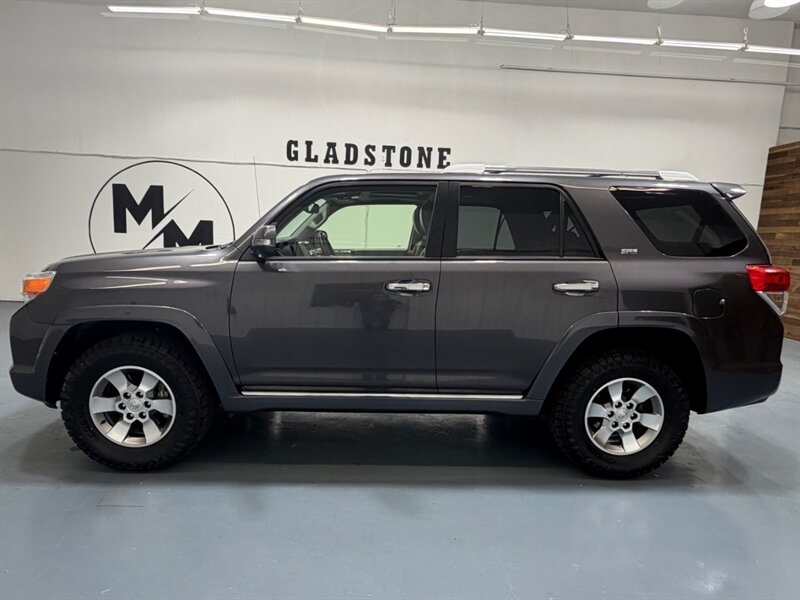2013 Toyota 4Runner SR5 Premium 4X4 3RD ROW SEAT Leather Sunroof /Navigation & Backup Camera /BRAND NEW TIRES/ ZERO RUST - Photo 3 - Gladstone, OR 97027