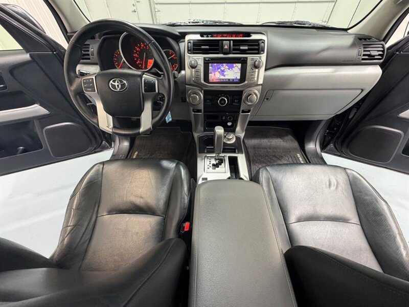 2013 Toyota 4Runner SR5 Premium 4X4 3RD ROW SEAT Leather Sunroof /Navigation & Backup Camera /BRAND NEW TIRES/ ZERO RUST - Photo 36 - Gladstone, OR 97027
