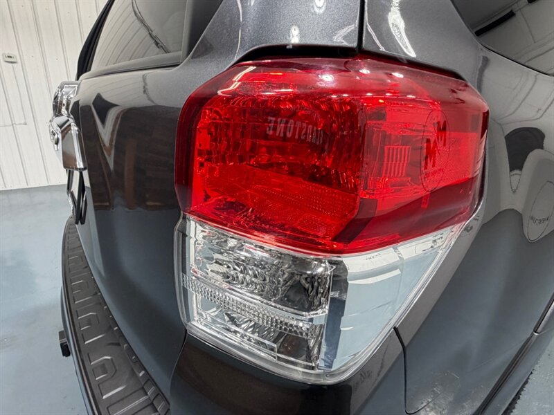 2013 Toyota 4Runner SR5 Premium 4X4 3RD ROW SEAT Leather Sunroof /Navigation & Backup Camera /BRAND NEW TIRES/ ZERO RUST - Photo 28 - Gladstone, OR 97027