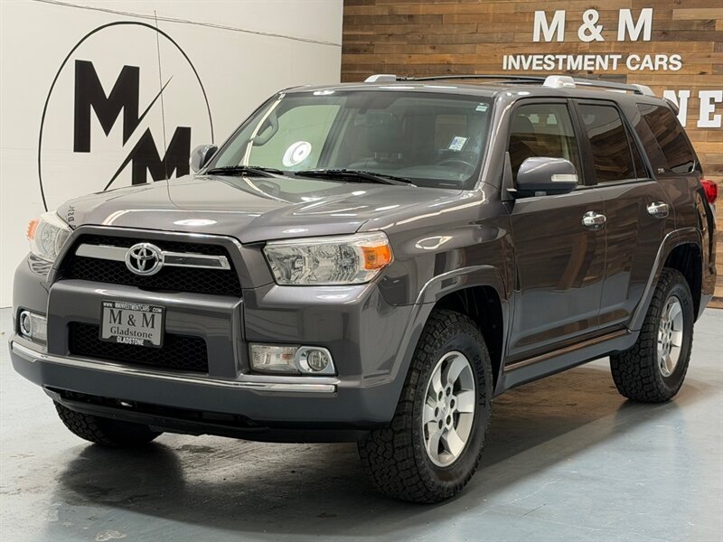 2013 Toyota 4Runner SR5 Premium 4X4 3RD ROW SEAT Leather Sunroof /Navigation & Backup Camera /BRAND NEW TIRES/ ZERO RUST - Photo 1 - Gladstone, OR 97027