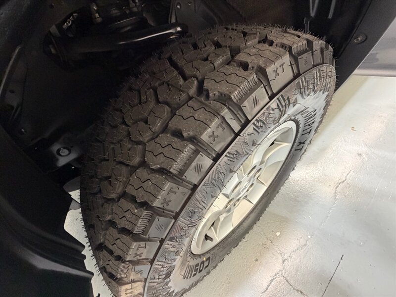 2013 Toyota 4Runner SR5 Premium 4X4 3RD ROW SEAT Leather Sunroof /Navigation & Backup Camera /BRAND NEW TIRES/ ZERO RUST - Photo 24 - Gladstone, OR 97027