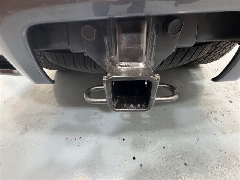 2013 Toyota 4Runner SR5 Premium 4X4 3RD ROW SEAT Leather Sunroof /Navigation & Backup Camera /BRAND NEW TIRES/ ZERO RUST - Photo 22 - Gladstone, OR 97027