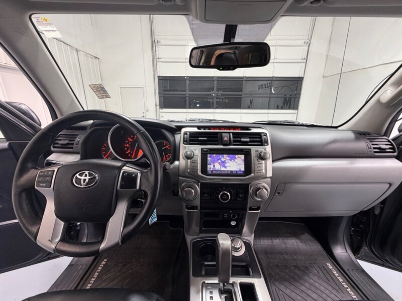 2013 Toyota 4Runner SR5 Premium 4X4 3RD ROW SEAT Leather Sunroof /Navigation & Backup Camera /BRAND NEW TIRES/ ZERO RUST - Photo 38 - Gladstone, OR 97027