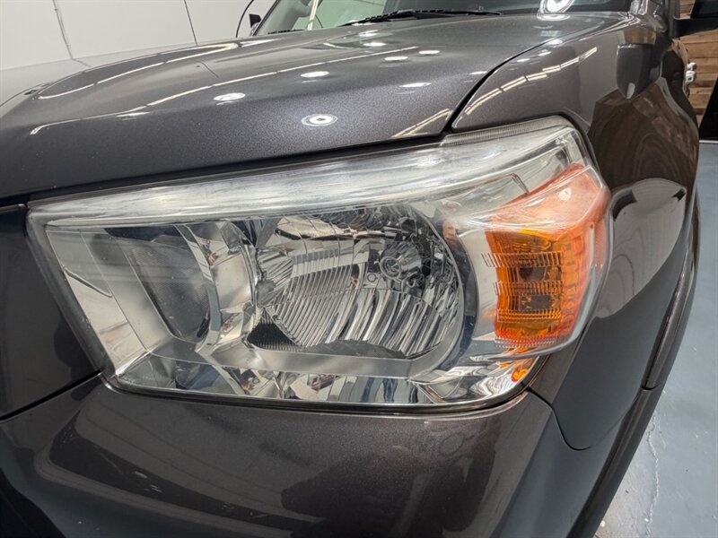 2013 Toyota 4Runner SR5 Premium 4X4 3RD ROW SEAT Leather Sunroof /Navigation & Backup Camera /BRAND NEW TIRES/ ZERO RUST - Photo 26 - Gladstone, OR 97027