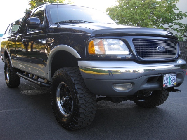 2002 Ford F-150 Lariat FX4 Long Bed LIFTED